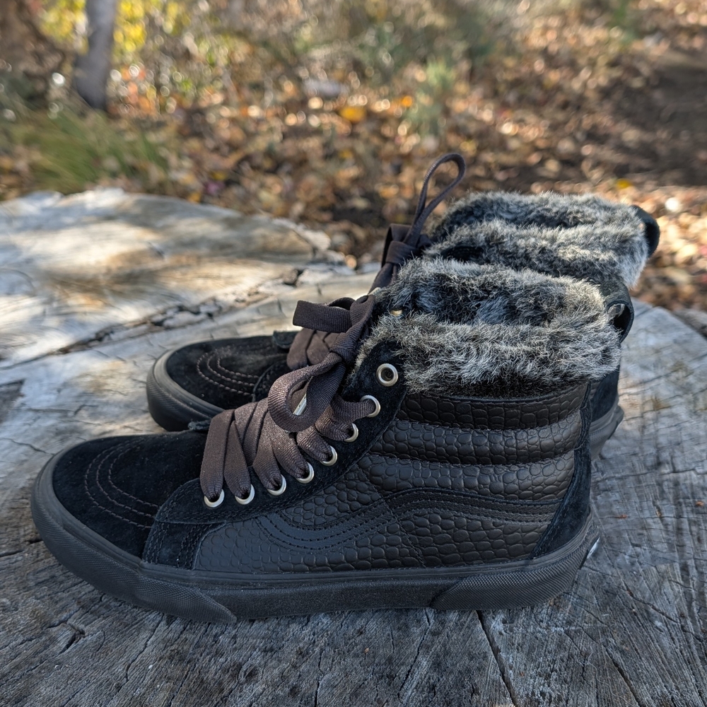 Vans Sk8-Hi MTE Croc Black High-Tops W8.5 M7 with Faux Fur